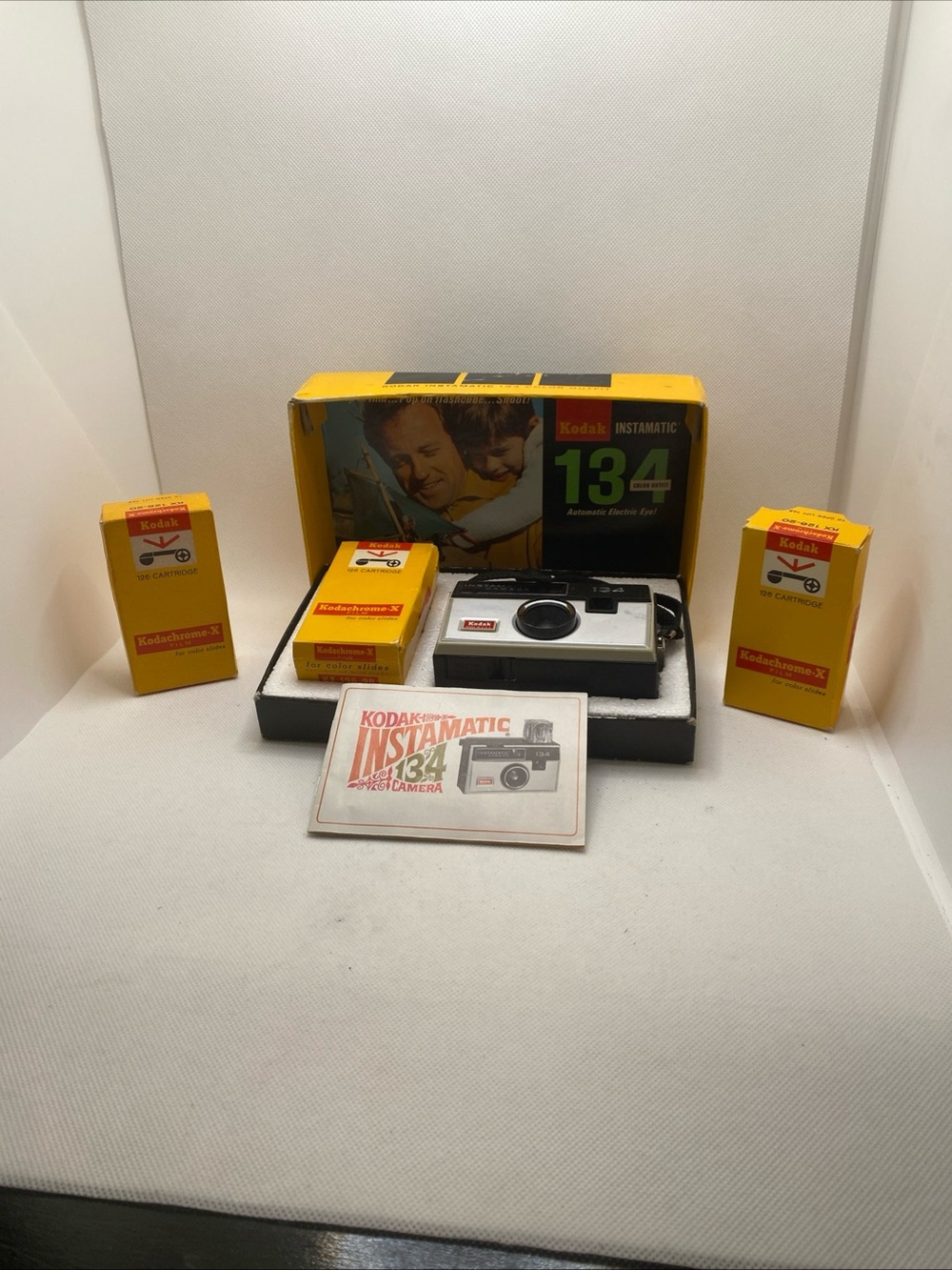 Kodak Instamatic 134 Vintage Portable Camera with 3 New Film Cartridges